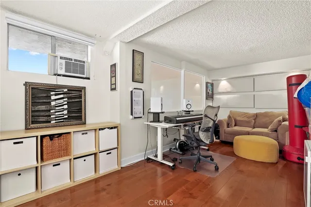 $395,000 | 3565 Linden Avenue, Unit 323, Long Beach, CA 90807