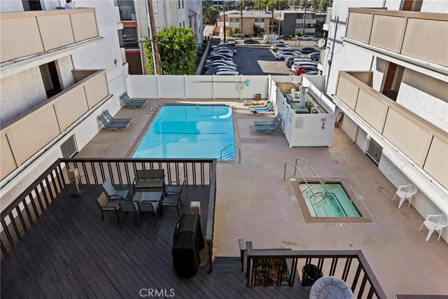 $395,000 | 3565 Linden Avenue, Unit 323, Long Beach, CA 90807