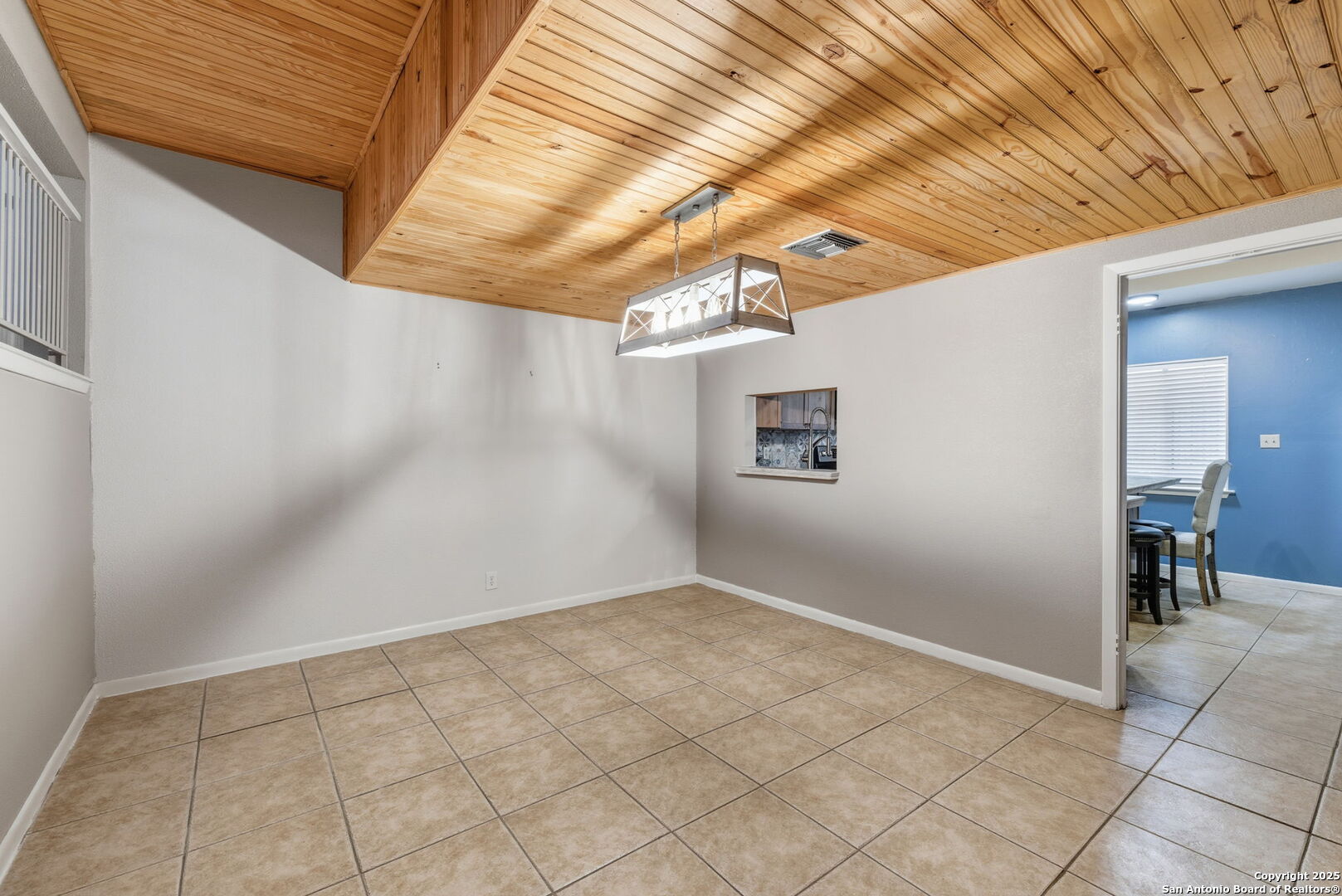 3103 Eisenhauer Road, Unit K15 San Antonio, TX 78209 - Photo 6 of 40