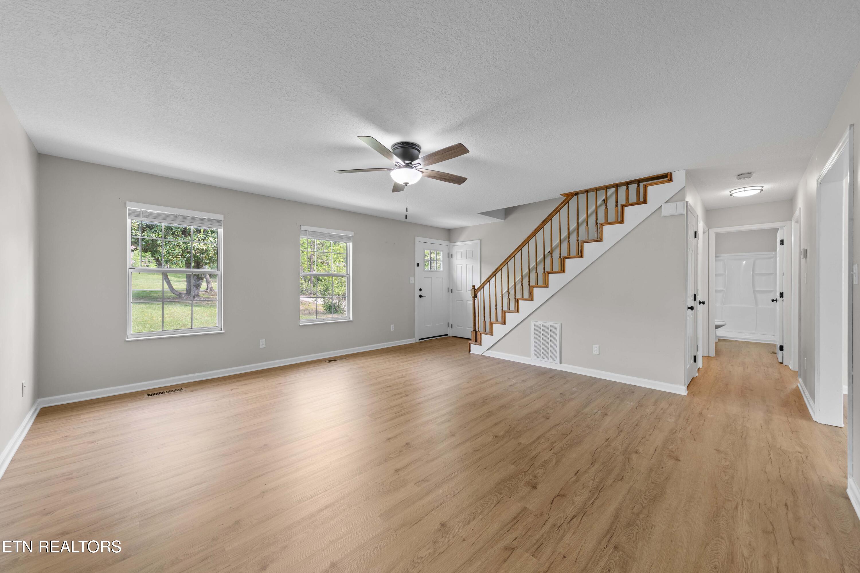 9708 Smoky Row Road Strawberry Plains, TN 37871 - Photo 6 of 29 030A1282