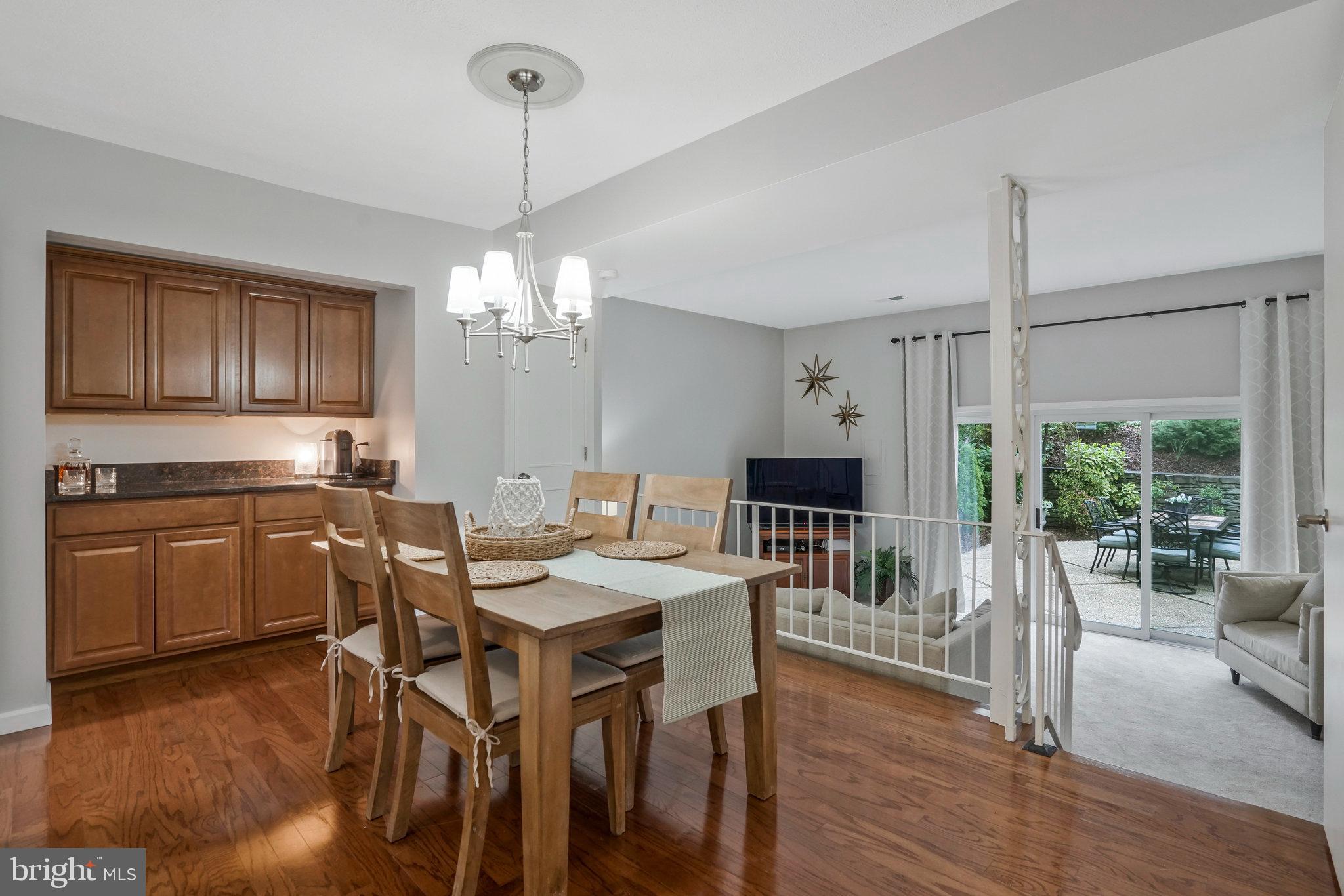 8202 Tory Road, Unit 135 Springfield, VA 22152 - Photo 11 of 63 Dining Area with Serving Capability