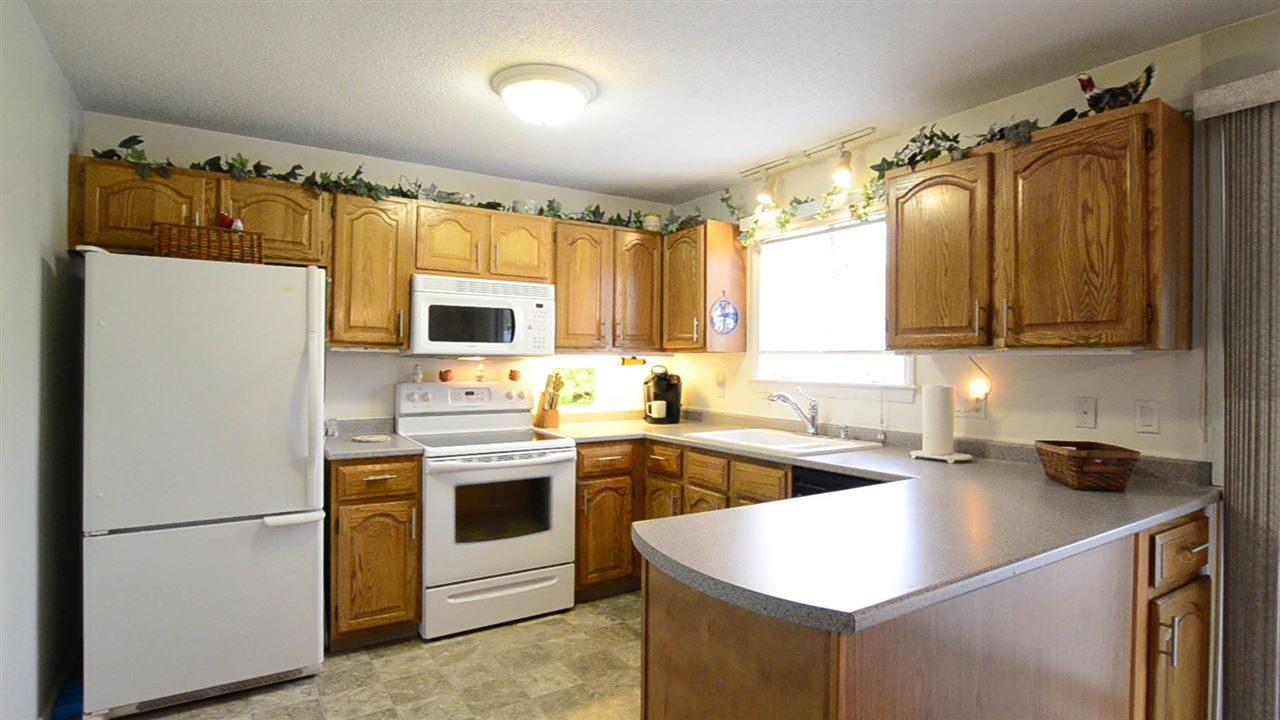 9 Great Brook Road Milford, NH 03055 - Photo 3 of 20