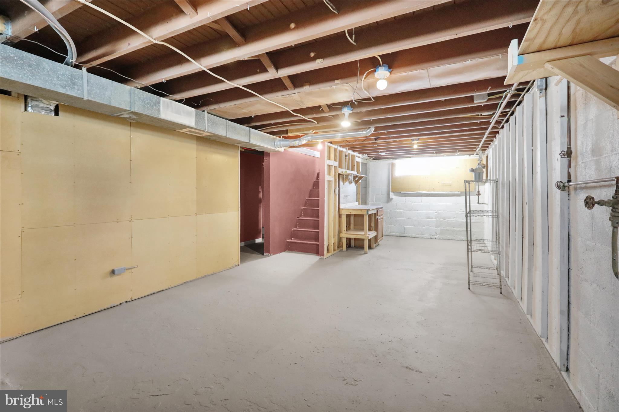821 Bellefonte Avenue Reading, PA 19607 - Photo 20 of 37 a view of empty room with wooden ceiling
