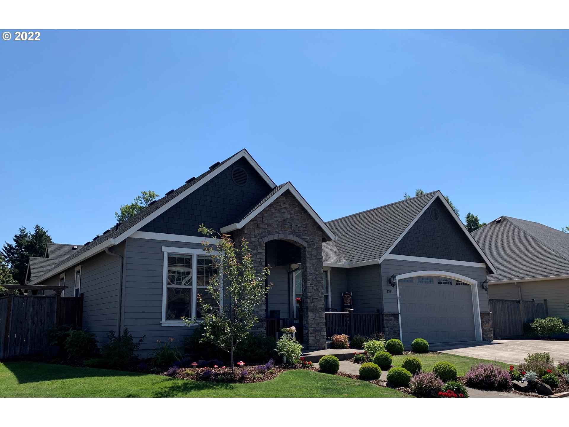 1211 South 41st Place Springfield, OR 97478 - Photo 1 of 21 Gallery Image 1