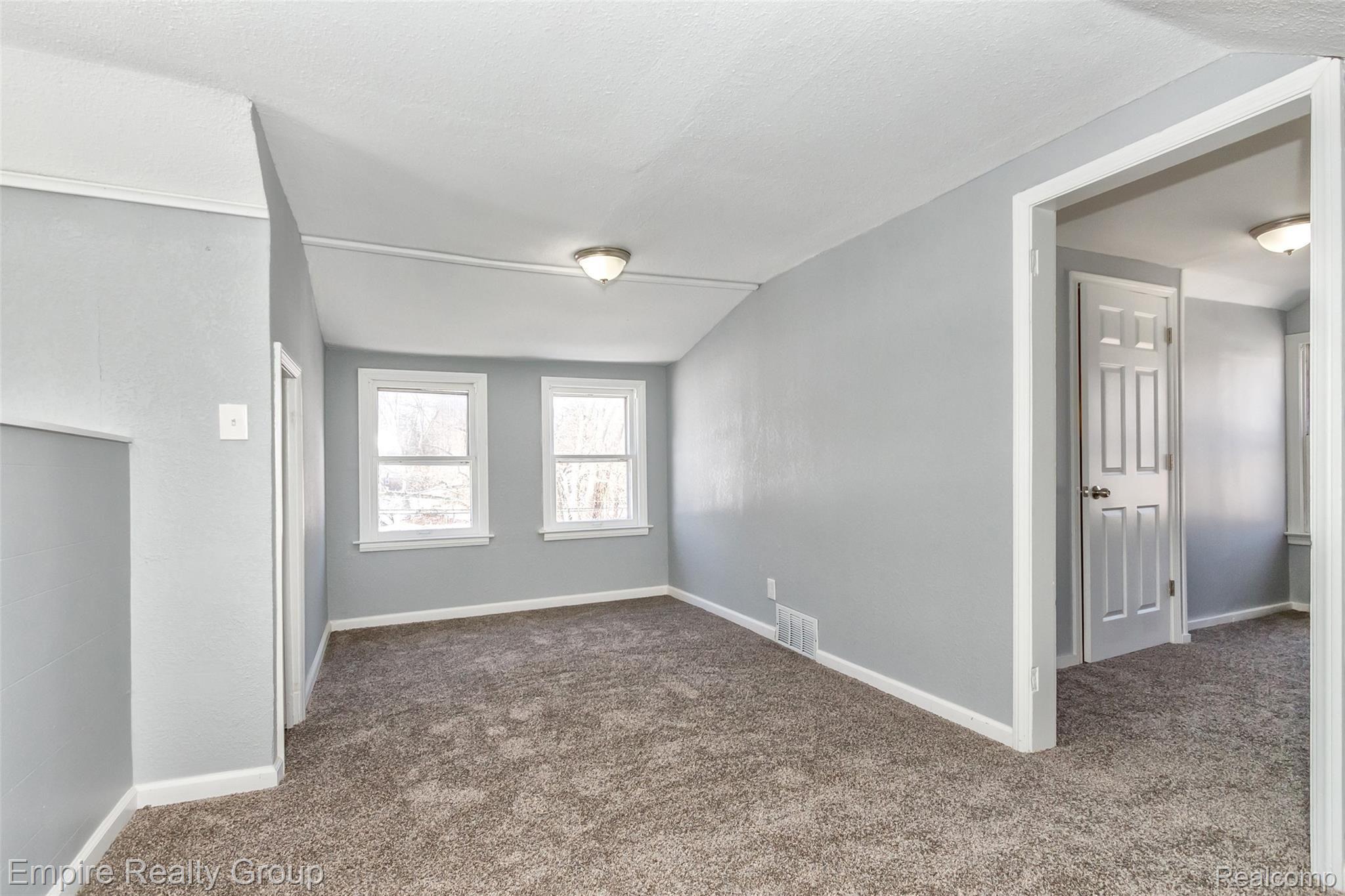16331 Inkster Road Livonia, MI 48154 - Photo 24 of 40 24.jpg