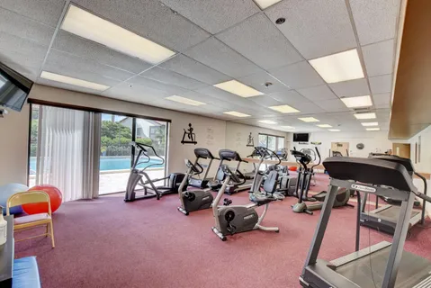 $200,000 | 10631 Ocean Palm Way, Unit 202, Boynton Beach, FL 33437
