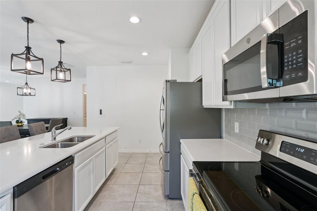 809 Marcel Loop Davenport, FL 33837 - Photo 8 of 25 Gallery Image 8