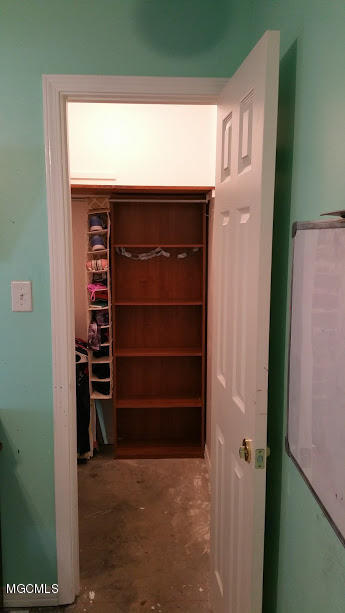 9494 Joncie Road Biloxi, MS 39532 - Photo 27 of 30 BEDROOM 3 WALK IN CLOSET