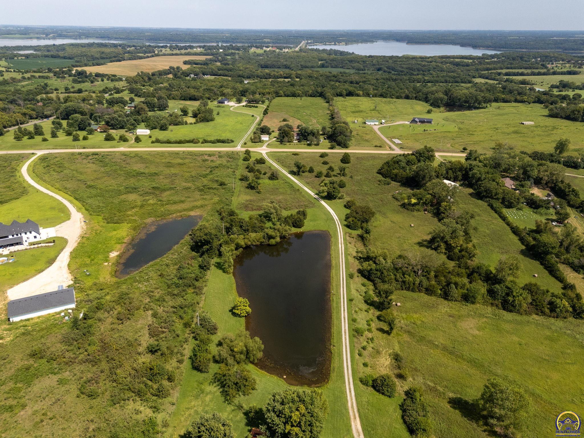 10035 West Lake Road Ozawkie, KS 66070 - Photo 60 of 64 Gallery Image 60