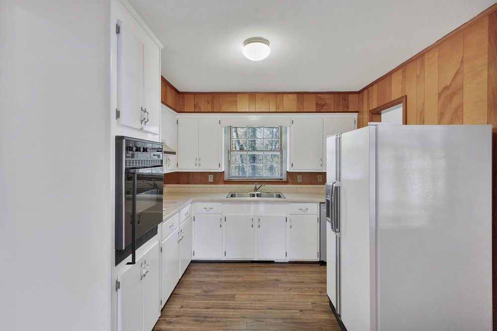 101 Lakeview Drive Seneca, SC 29672 - Photo 12 of 42