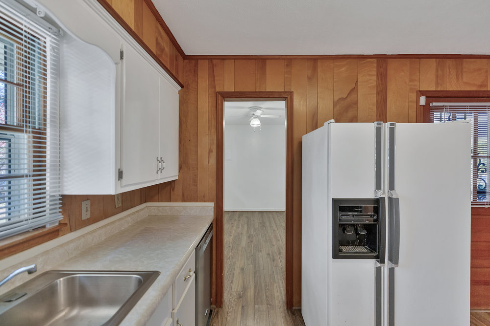 101 Lakeview Drive Seneca, SC 29672 - Photo 14 of 42