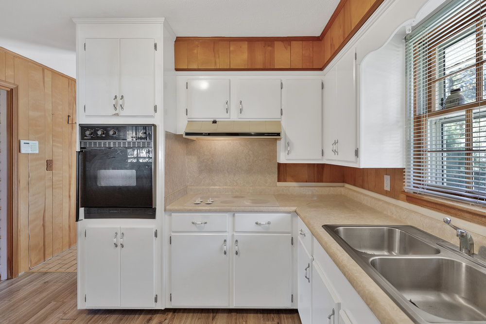 101 Lakeview Drive Seneca, SC 29672 - Photo 15 of 42