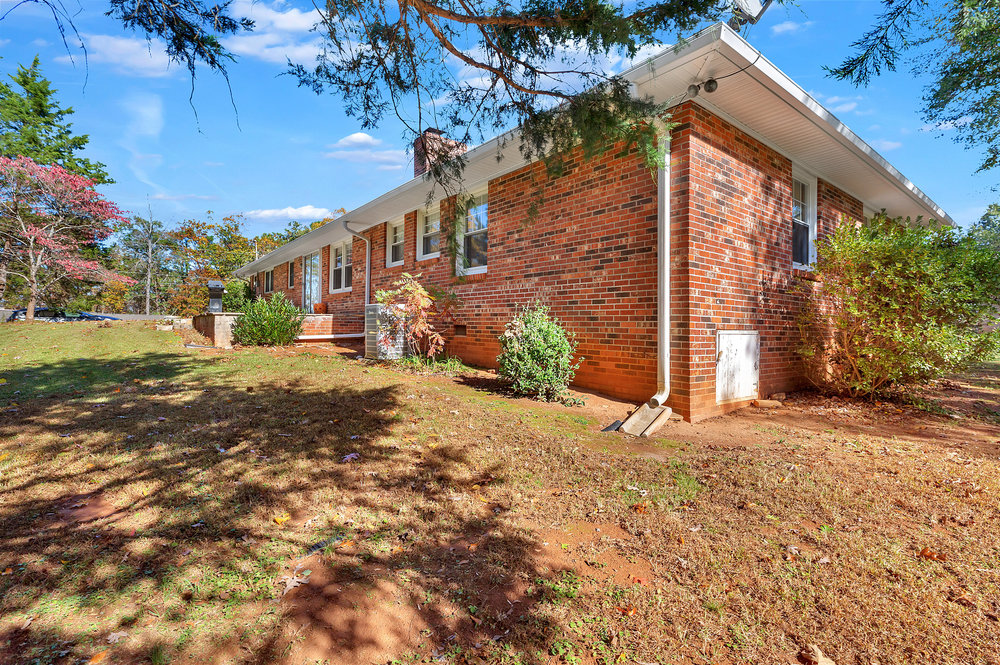 101 Lakeview Drive Seneca, SC 29672 - Photo 32 of 42