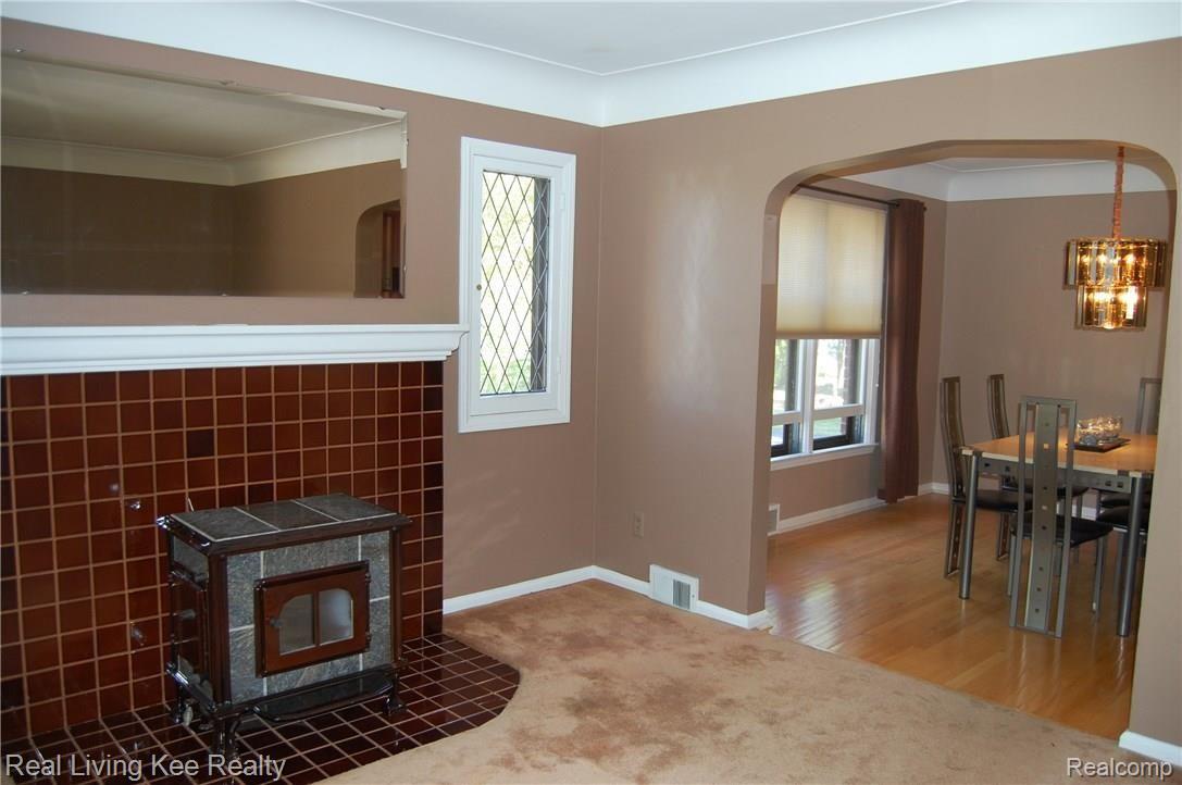14436 Inkster Road Redford, MI 48239 - Photo 4 of 45 DSC_0389.JPG