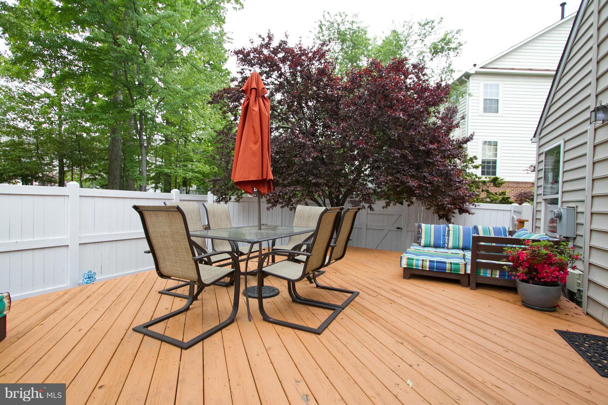 1700 Random Stone Court Reston, VA 20190 - Photo 30 of 30 Exterior (Rear)