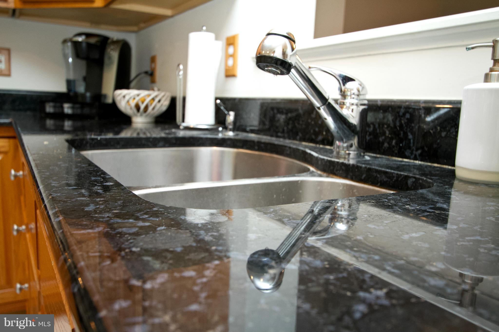 1700 Random Stone Court Reston, VA 20190 - Photo 4 of 30 Kitchen