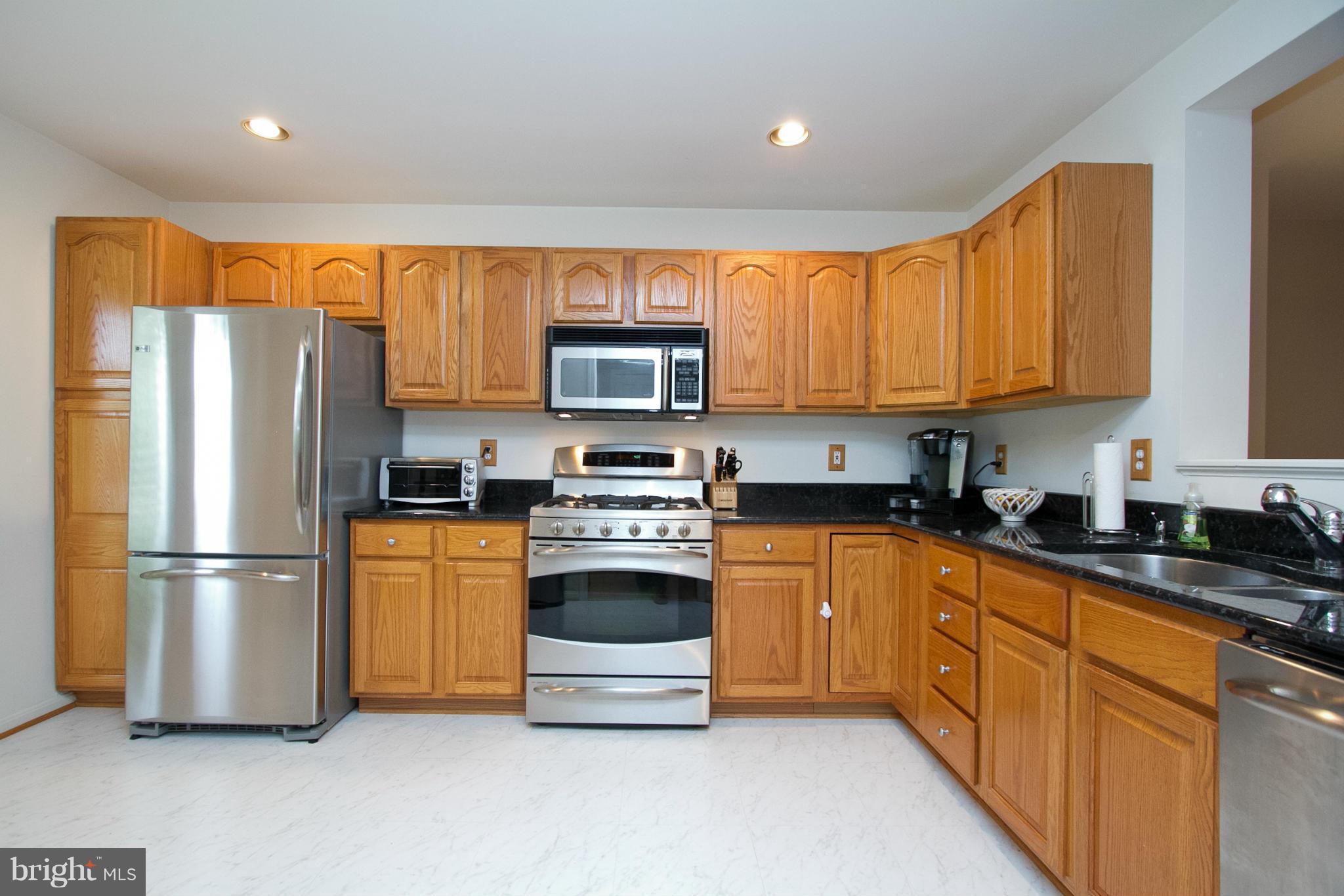 1700 Random Stone Court Reston, VA 20190 - Photo 5 of 30 Kitchen