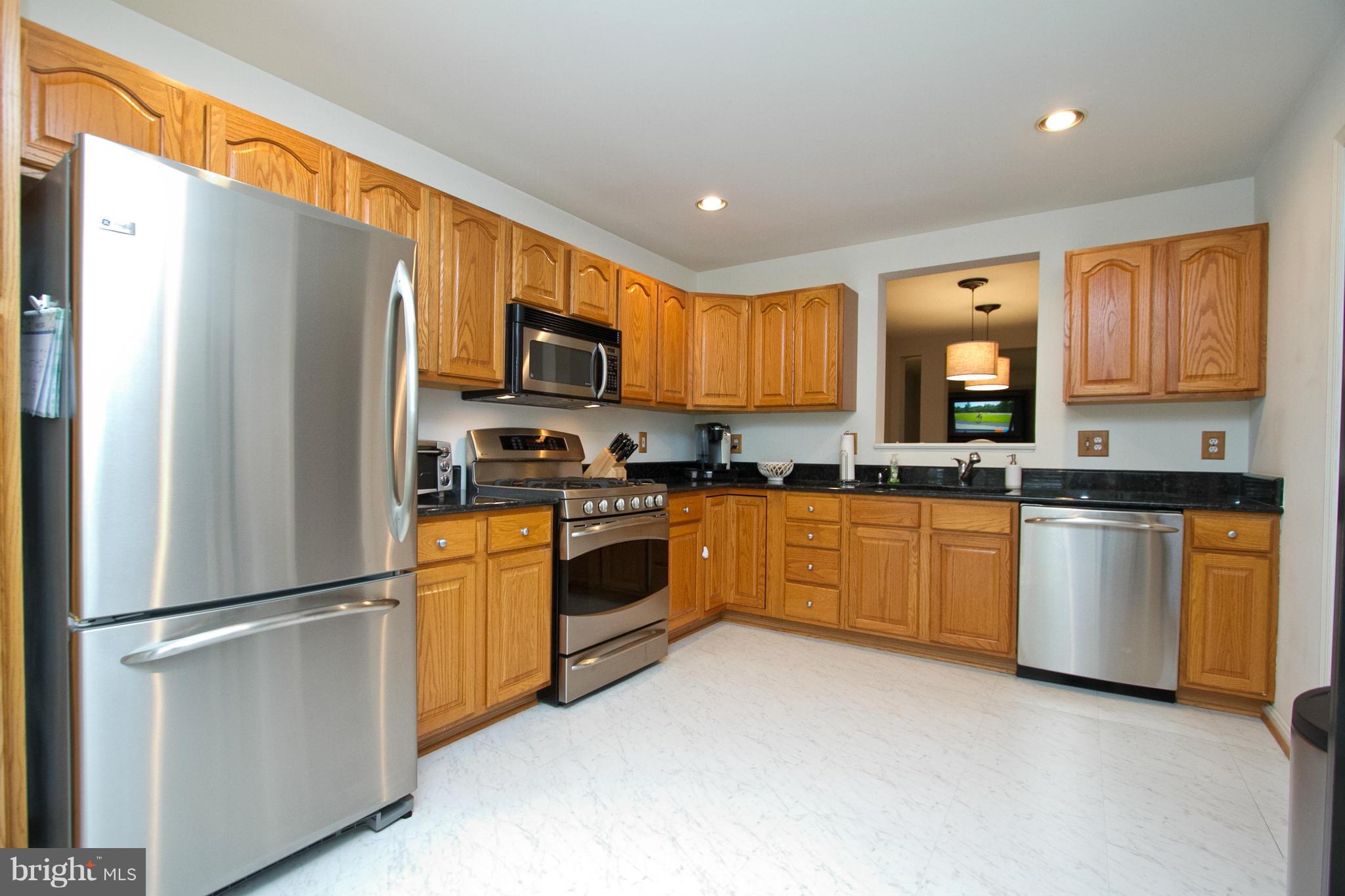 1700 Random Stone Court Reston, VA 20190 - Photo 6 of 30 Kitchen
