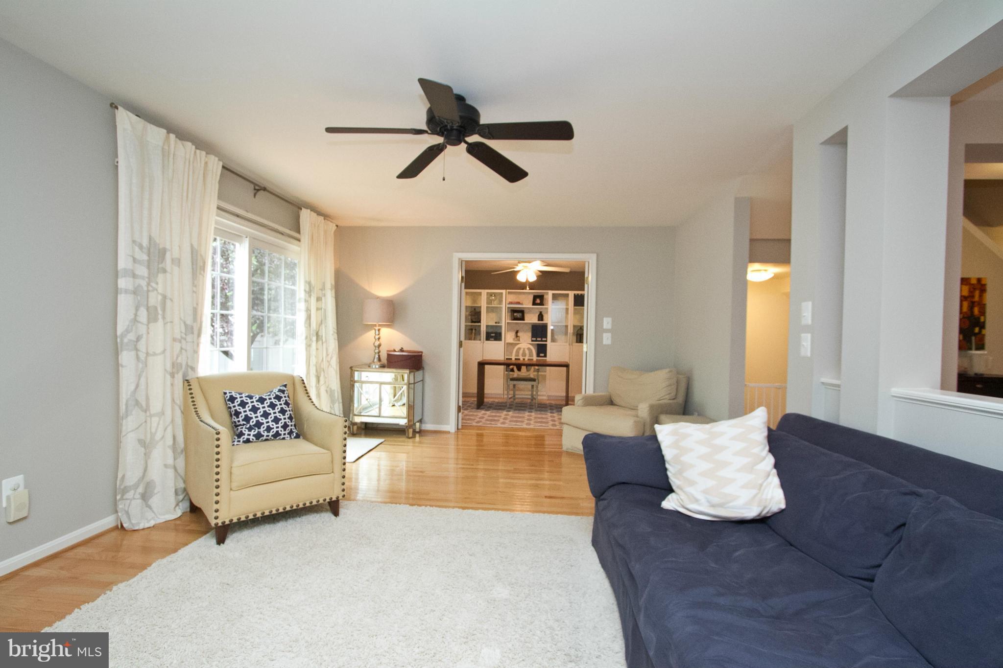 1700 Random Stone Court Reston, VA 20190 - Photo 10 of 30 Living Room