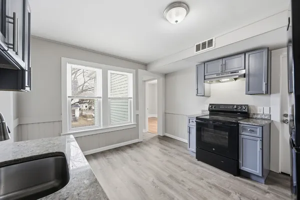 $489,000 | 21-23 Continental Street, Springfield, MA 01108