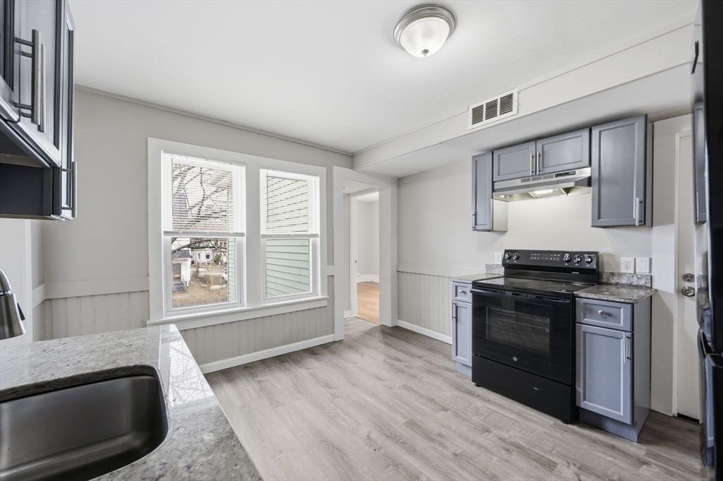 21-23 Continental Street Springfield, MA 01108 - Photo 4 of 33