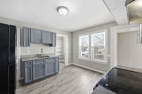 $489,000 | 21-23 Continental Street, Springfield, MA 01108