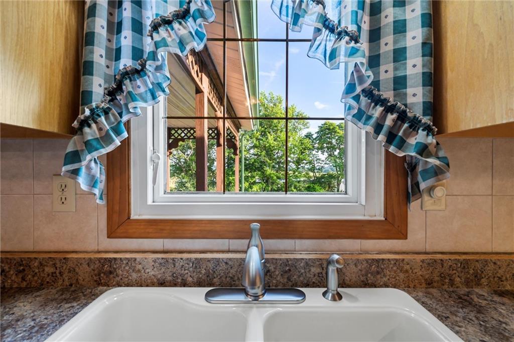 450 Ford City Road Freeport, PA 16229 - Photo 17 of 50