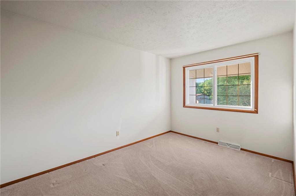 450 Ford City Road Freeport, PA 16229 - Photo 22 of 50