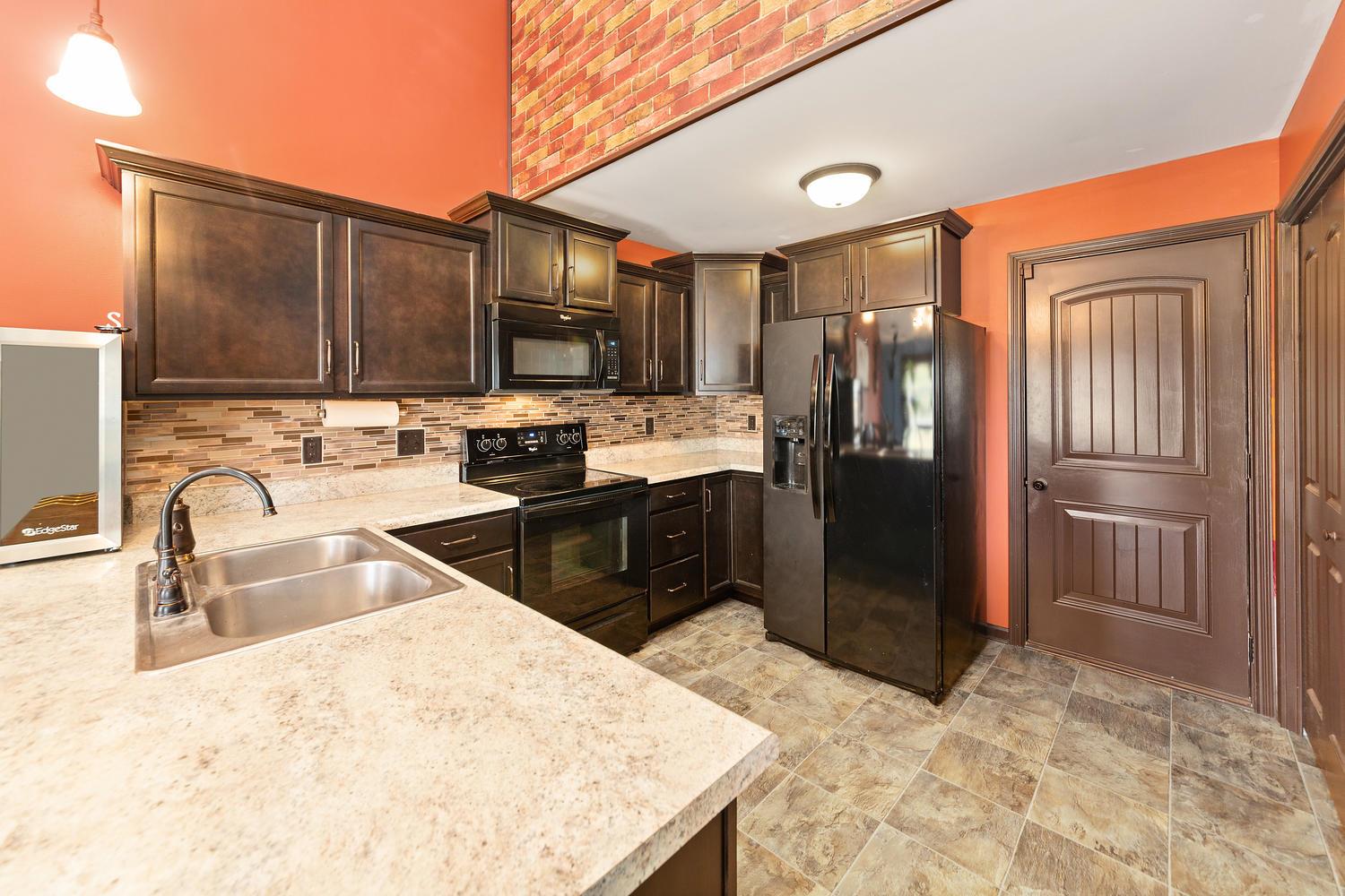 1716 Setter Road Clarksville, TN 37042 - Photo 8 of 30 Gallery Image 8