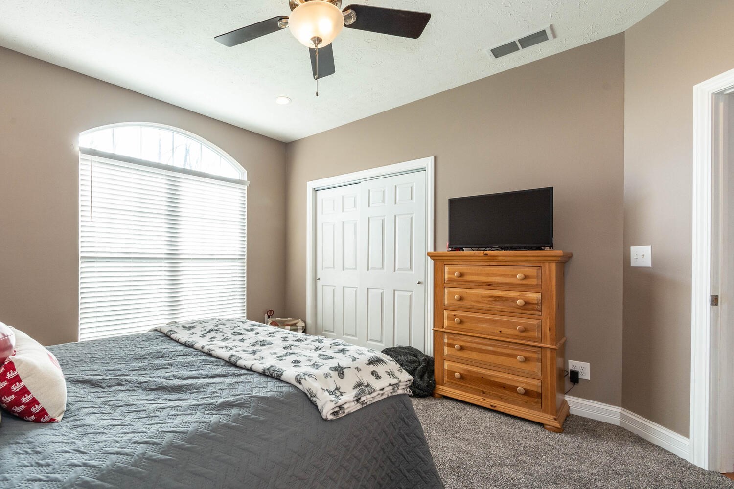 6551 West May Road Bloomington, IN 47403 - Photo 18 of 36