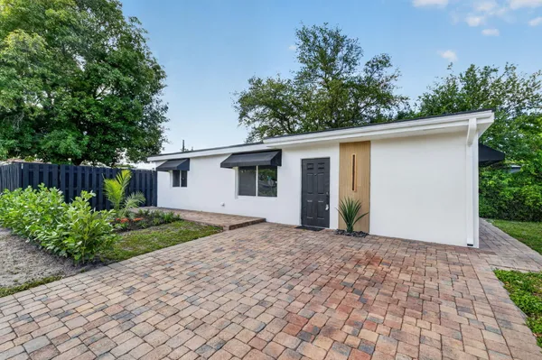 $429,000 | 1391 Southwest 33rd Terrace, Fort Lauderdale, FL 33312