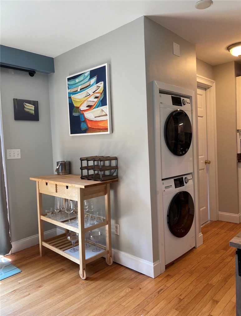 7 Bacheller Street Newport, RI 02840 - Photo 11 of 32