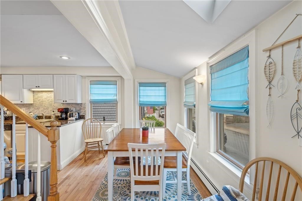 7 Bacheller Street Newport, RI 02840 - Photo 4 of 32