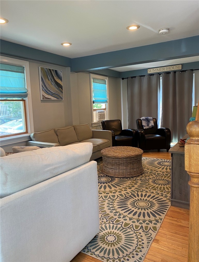 7 Bacheller Street Newport, RI 02840 - Photo 7 of 32