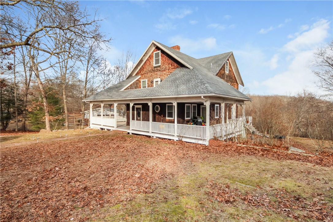22 Pound Road Westerly, RI 02891 - Photo 2 of 11