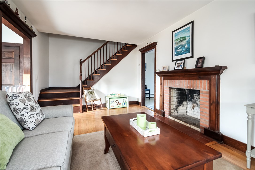 22 Pound Road Westerly, RI 02891 - Photo 4 of 11