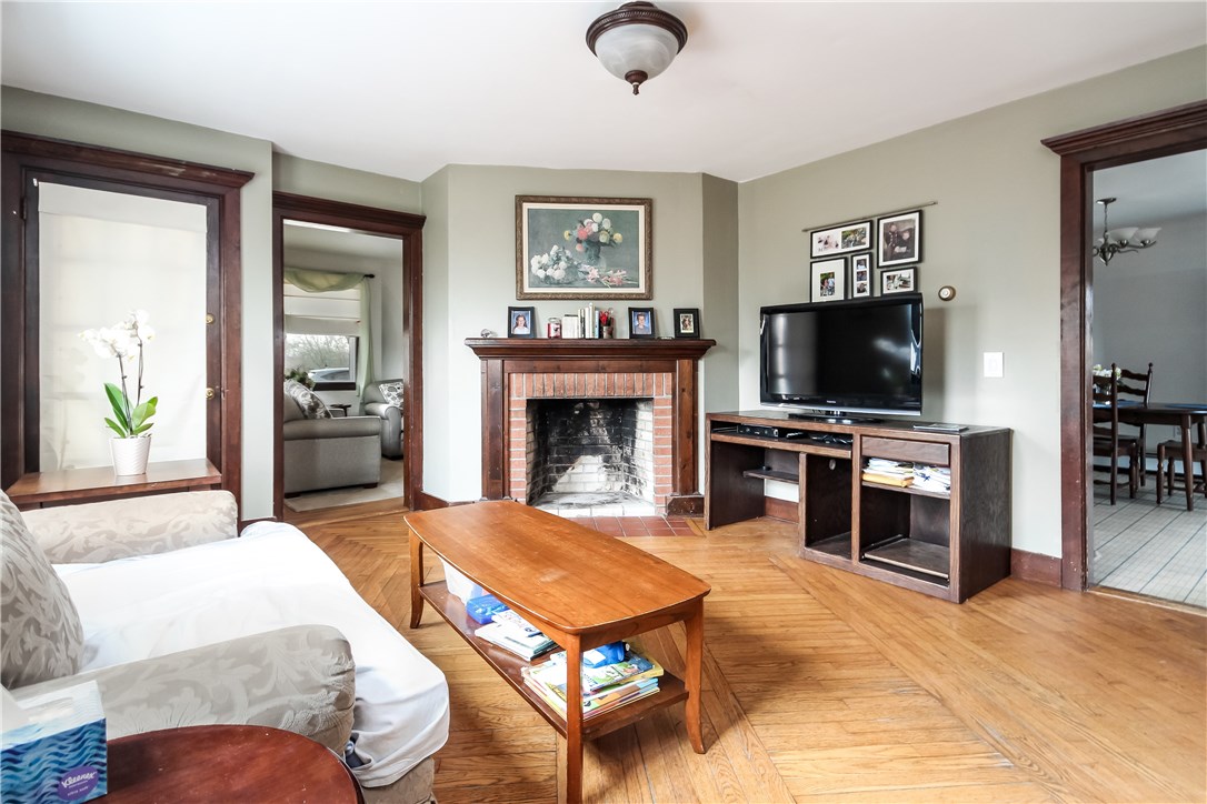22 Pound Road Westerly, RI 02891 - Photo 5 of 11