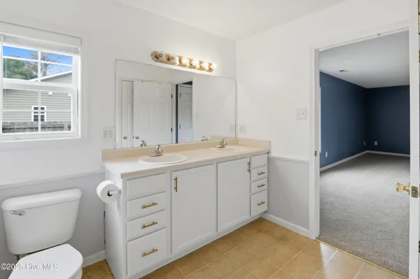 $344,500 | 118 Magnolia Lane, Hubert, NC 28539