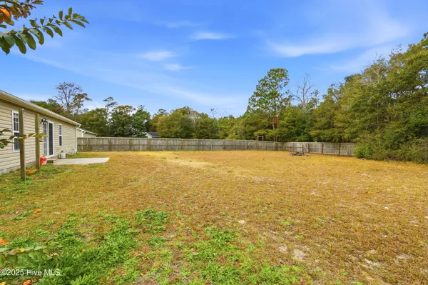 $344,500 | 118 Magnolia Lane, Hubert, NC 28539