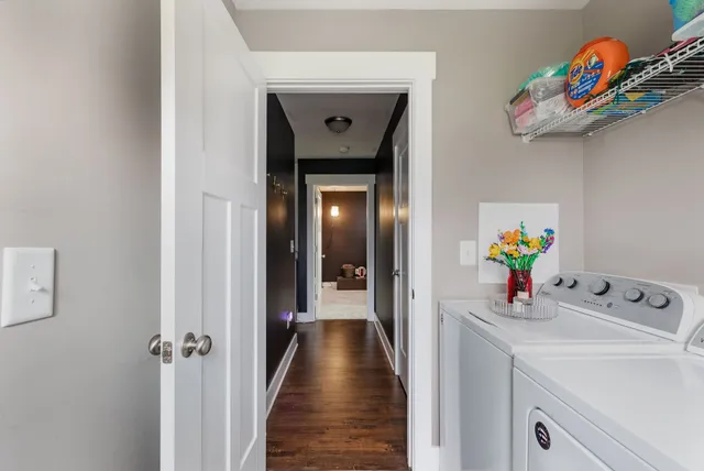 a view of entryway with a front door
