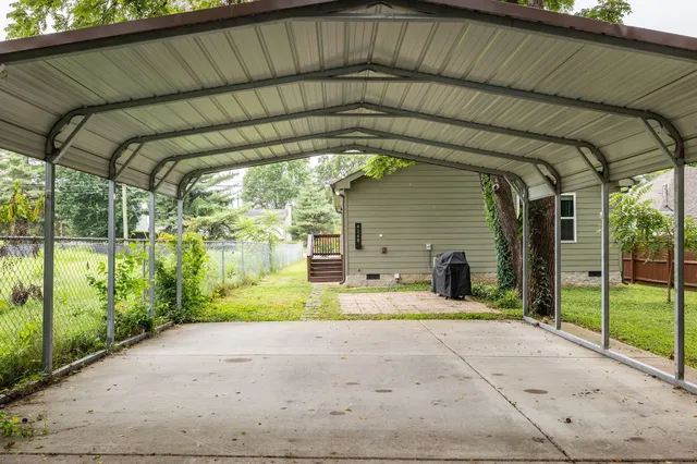 a picture of a table