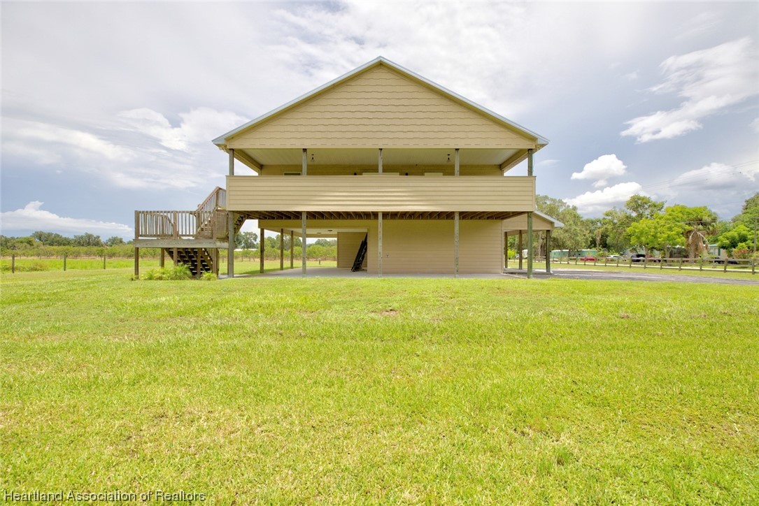 548 Doc Coil Road Bowling Green, FL 33834 - Photo 2 of 32 Gallery Image 2