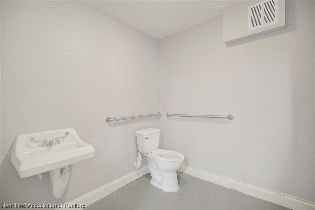 548 Doc Coil Road Bowling Green, FL 33834 - Photo 24 of 32 Gallery Image 24
