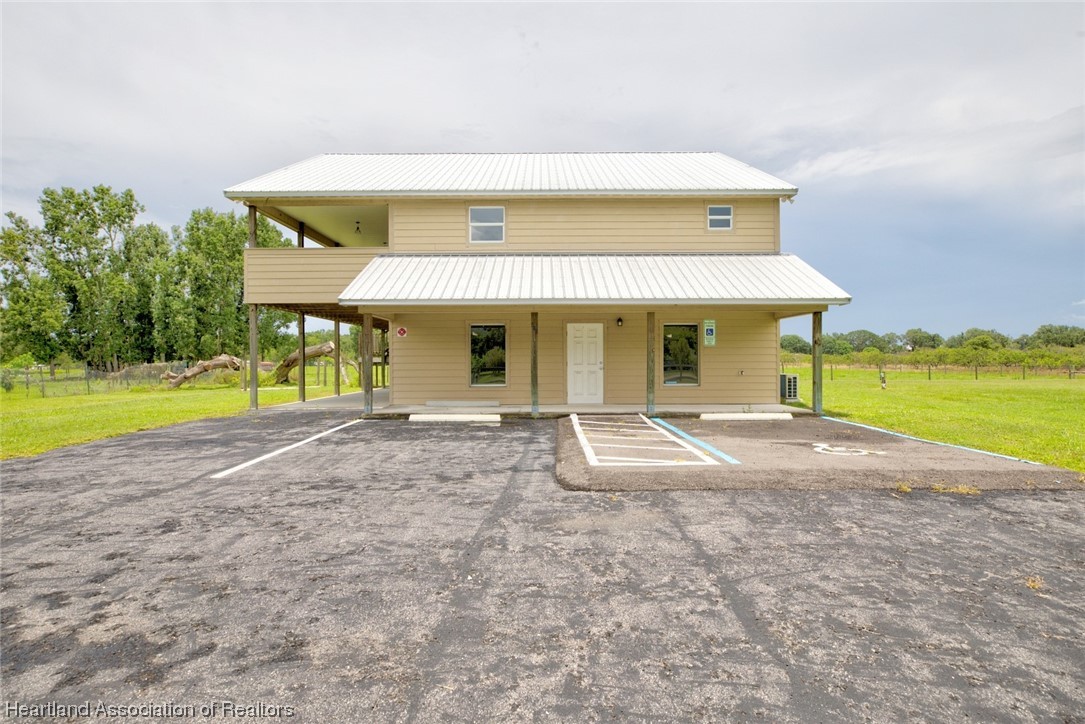 548 Doc Coil Road Bowling Green, FL 33834 - Photo 3 of 32 Gallery Image 3