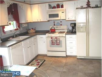 6 Hobbs Road Hamilton, NJ 08619 - Photo 4 of 11