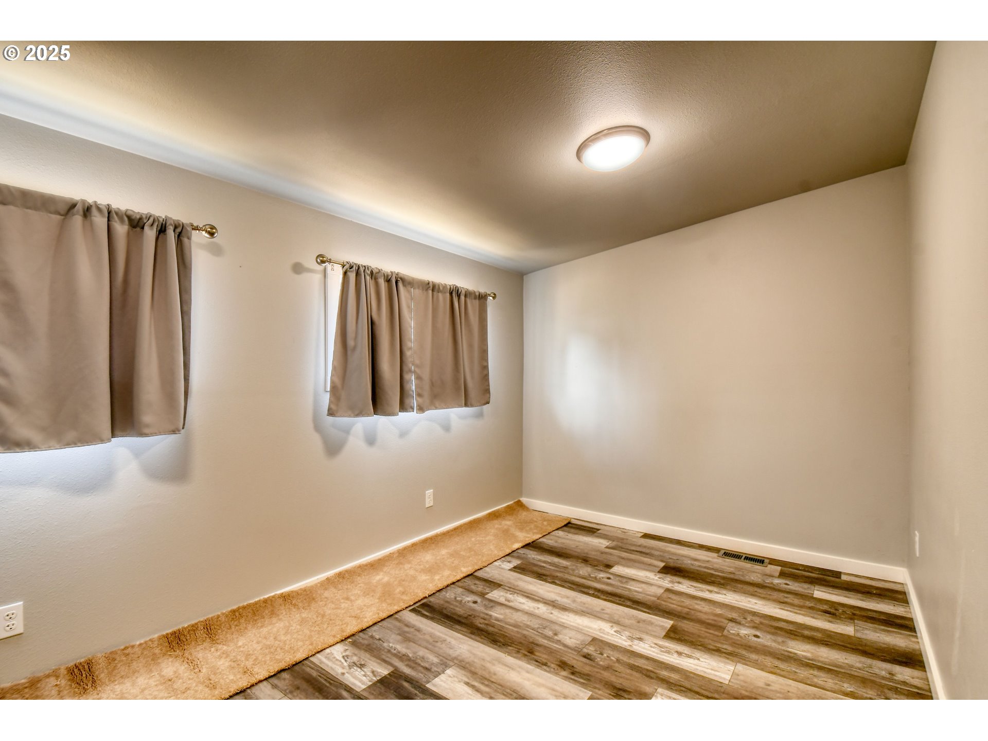 1408 Southwest Frazer Avenue Pendleton, OR 97801 - Photo 11 of 24 a view of wooden floor