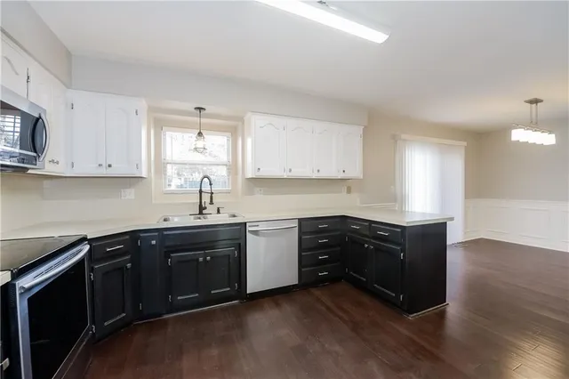 $2,375 | 2314 Northeast Springbrook Street, Blue Springs, MO 64014