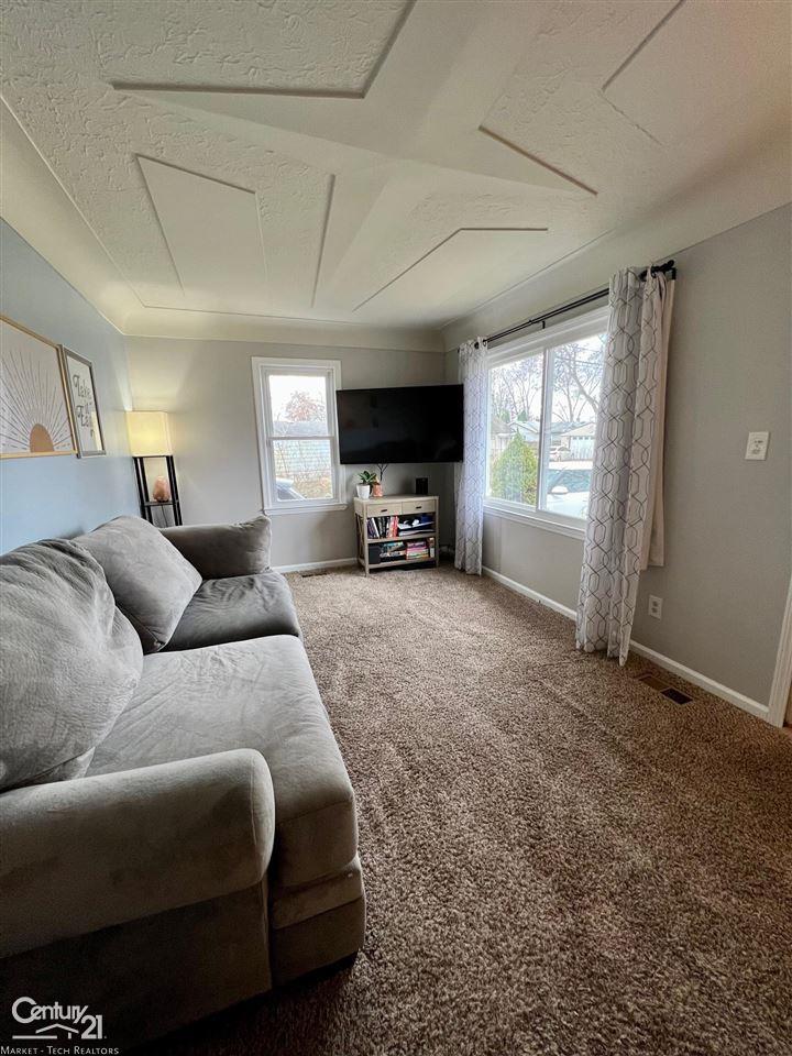 6703 Campbell Street Taylor, MI 48180 - Photo 4 of 18