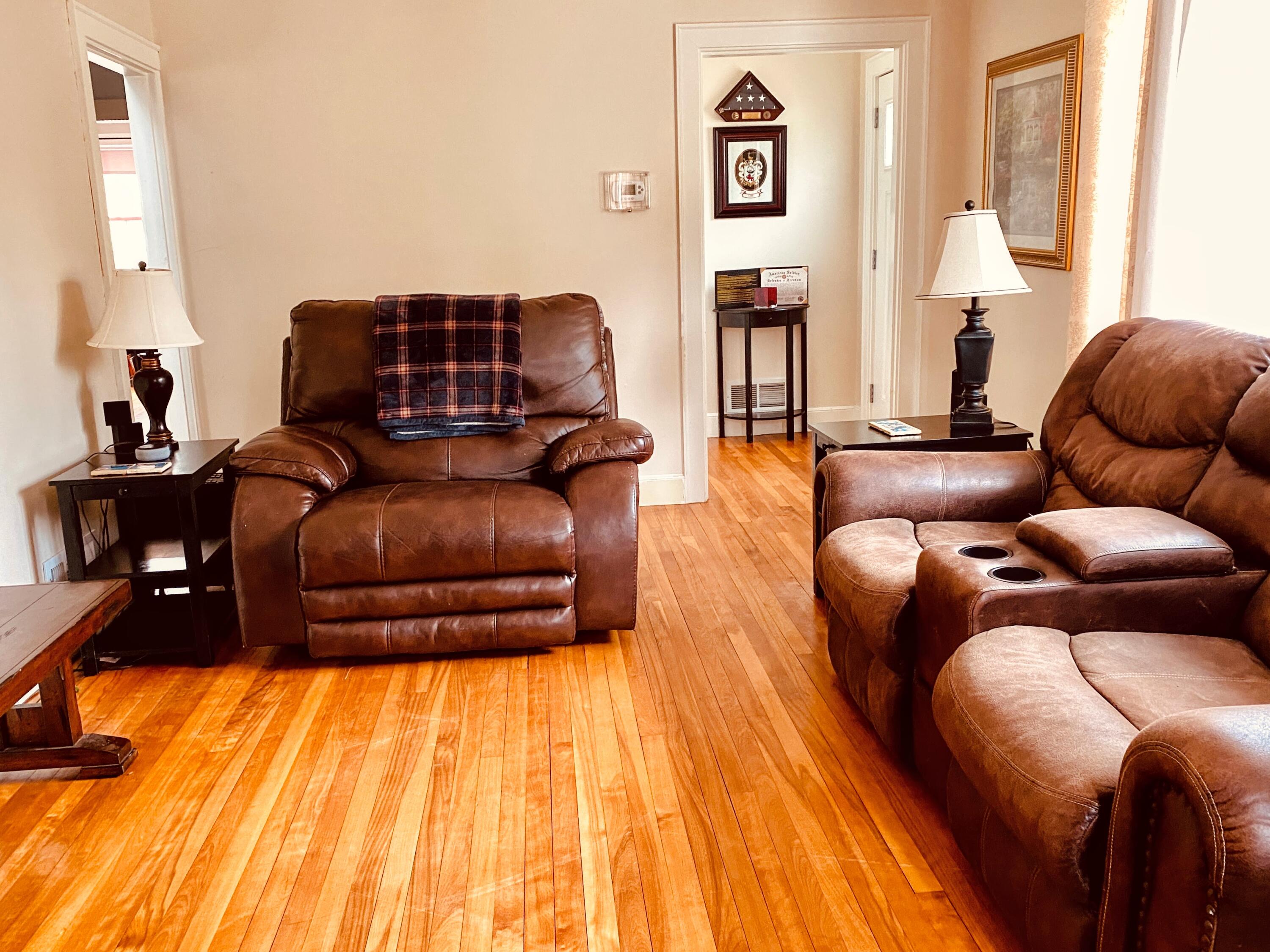 106 Flag Pond Road Saco, ME 04072 - Photo 24 of 36 042-livingroom
