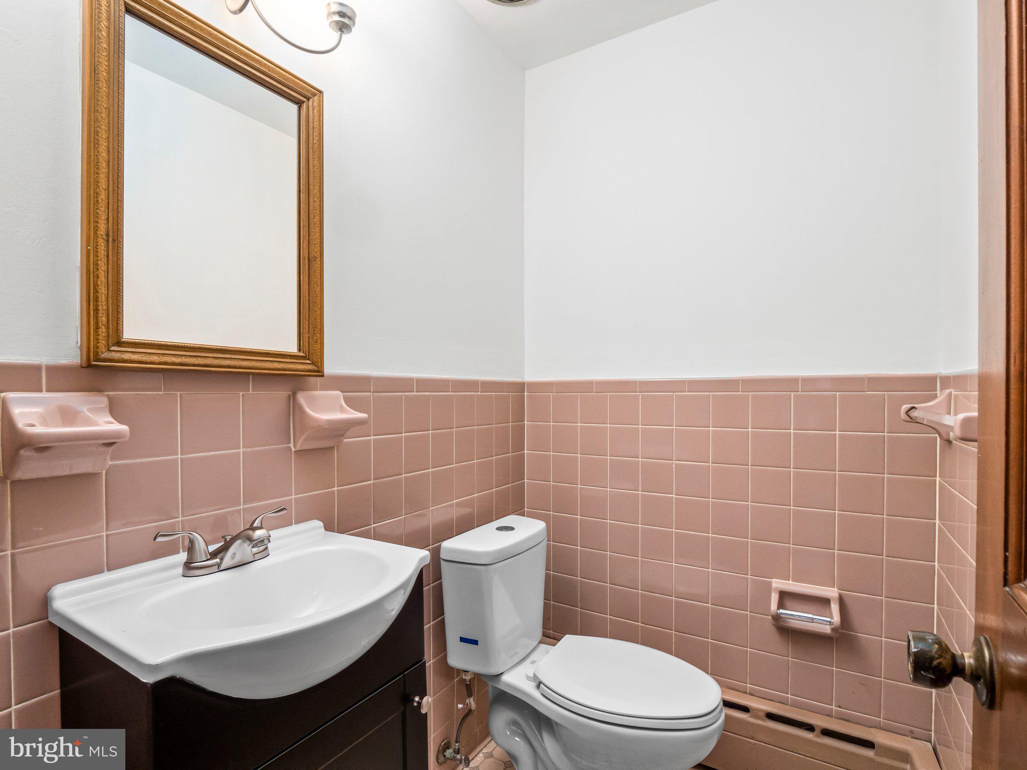 7708 Bock Road Fort Washington, MD 20744 - Photo 20 of 29 Powder Room